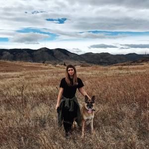 Meet your Posher, Halie